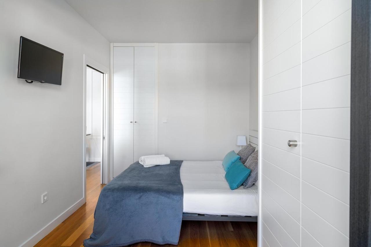 Seaside Escape In Gros Full Apt Free Park San Sebastian